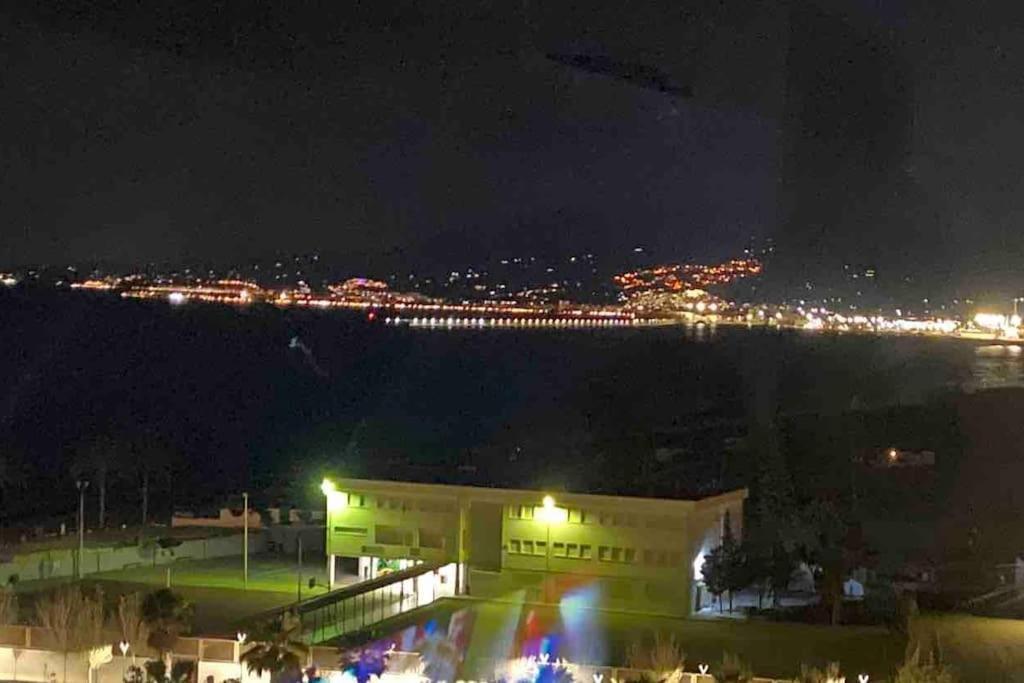 Torrenueva Con Vistas A La Playa 아파트 외부 사진